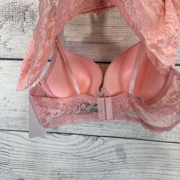 Daisy Fuentes Women's Intimates Pink Lace Bra & Panty Set Size 36B/Large - Picture 6 of 8
